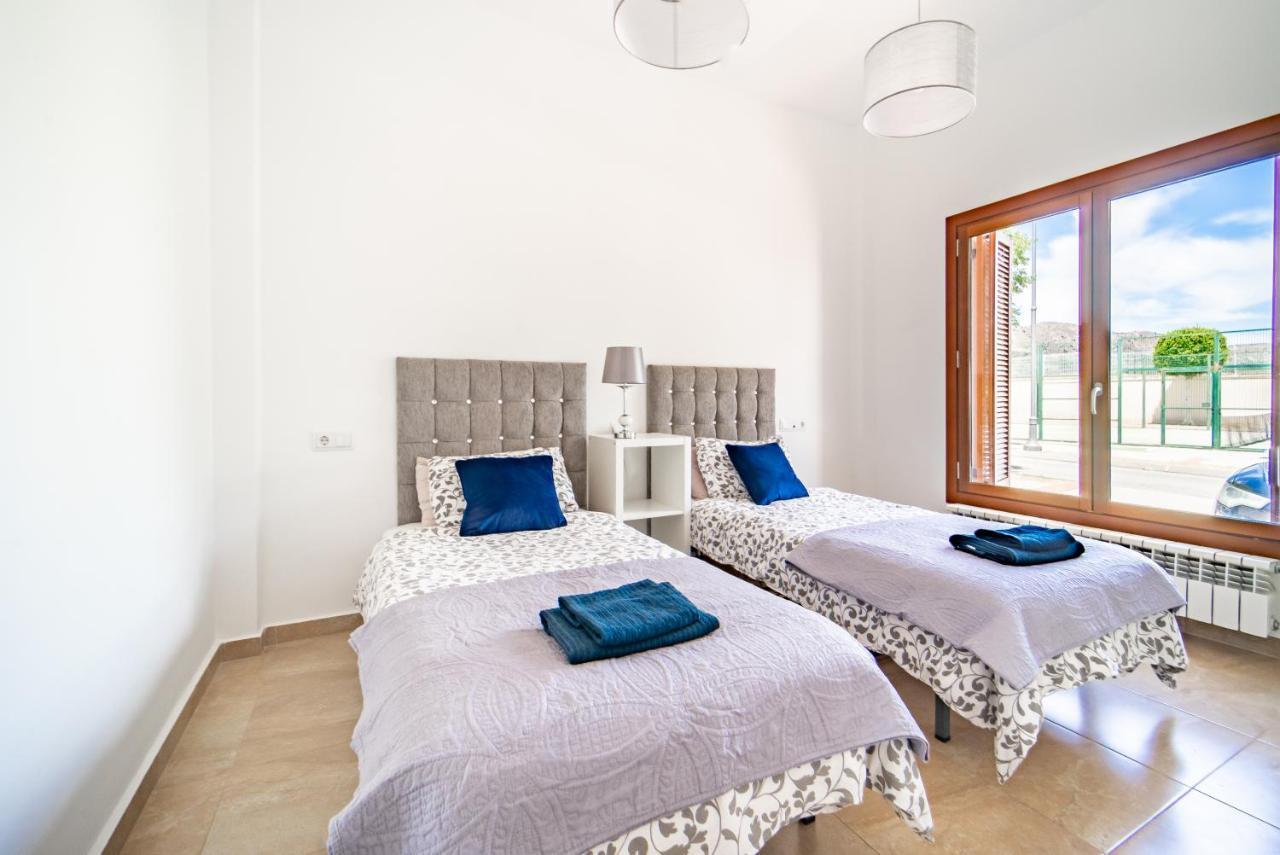 Three Bedroom Luxury Villa El Valle Golf Resort Banos y Mendigo Екстериор снимка