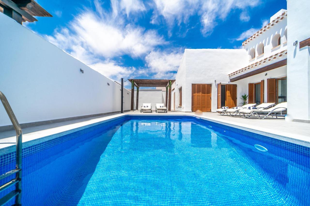 Three Bedroom Luxury Villa El Valle Golf Resort Banos y Mendigo Екстериор снимка